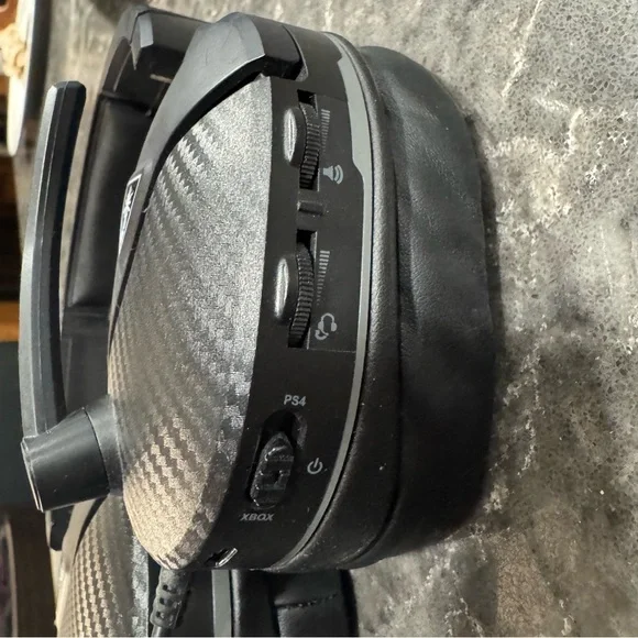 Turtle Beach Recon 200 Powered Gaming Wired Headset - Picture 4 of 9